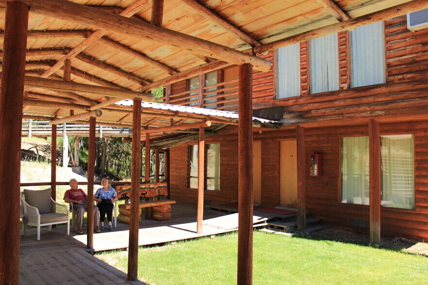 More Photos Of 38600 Highway 12 W, Lolo Hotel For Sale