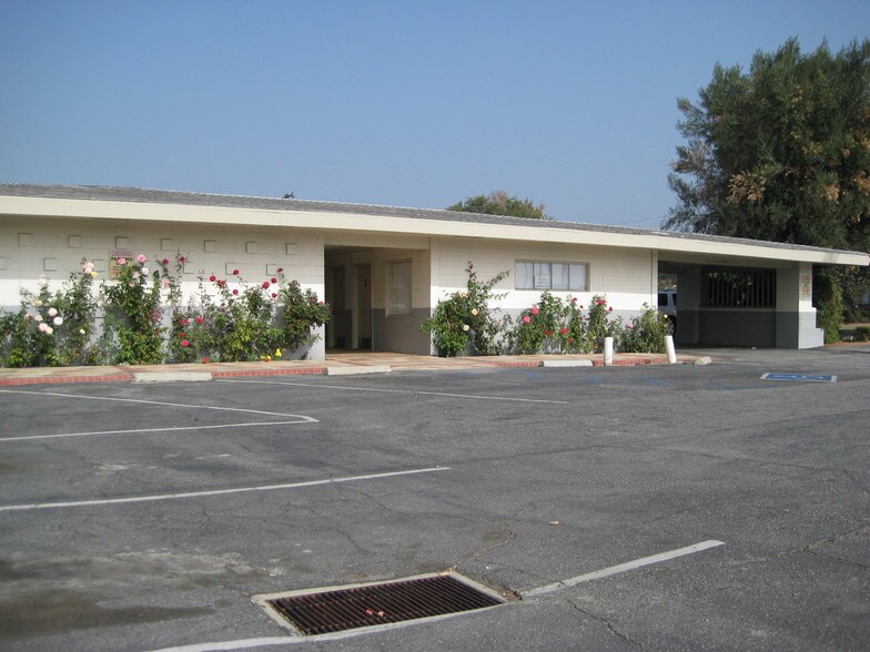 More Photos Of 2501-2511 W La Habra Blvd, La Habra Office For Lease