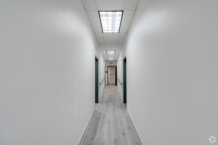 More Photos Of 3500 NW 77th Ct, Doral Warehouse For Sale