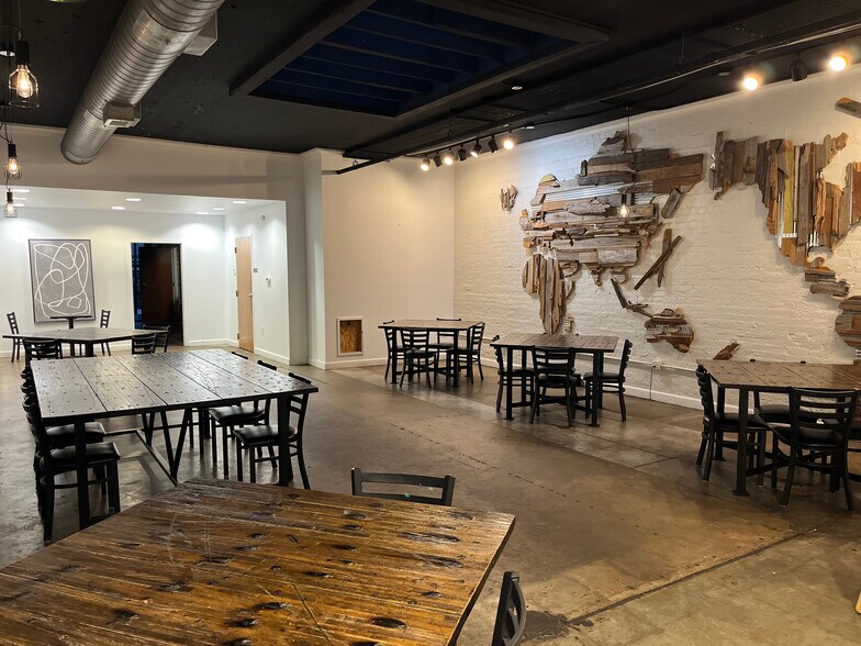 More Photos Of 515 N Main St, North Little Rock Restaurant For Lease