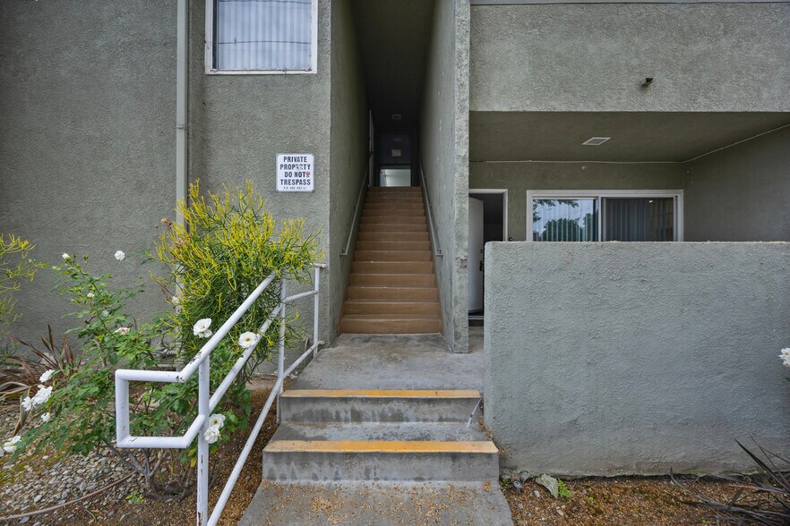 More Photos Of 500 S Inglewood Ave, Inglewood Apartments For Sale