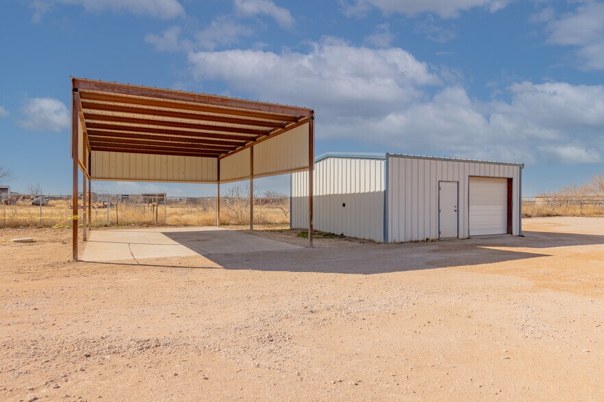 More Photos Of 9604 W County Road 152, Midland Warehouse For Lease