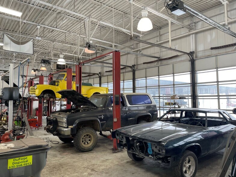 More Photos Of 4200 E Main St, St Charles Auto Dealership For Sale