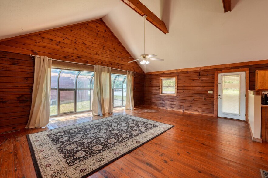 More Photos Of 23 & 60 Greenbriar Hwy, Blairsville Office For Sale