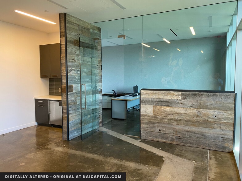 More Photos Of 20310 Plummer St, Chatsworth Manufacturing For Lease