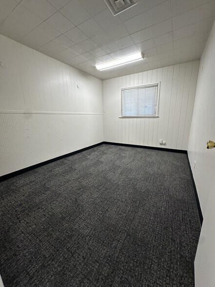 More Photos Of 1535 S 10th St, San Jose Warehouse For Lease