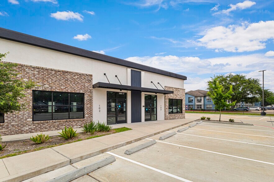 Primary Photo Of 4732 Sugar Grove Blvd, Stafford Medical For Lease