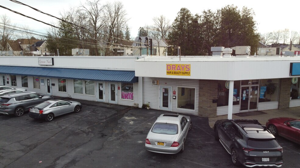 More Photos Of 1155 Mohawk St, Utica Storefront For Lease