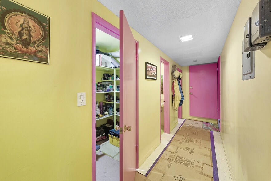 More Photos Of 1696 Centinela Ave, Inglewood Storefront Retail Residential For Sale