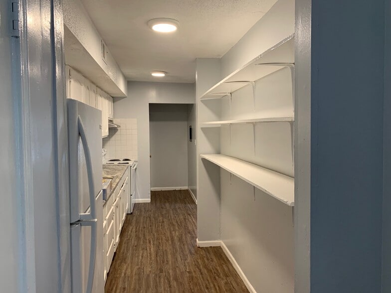 More Photos Of 2713-2715 Benton Blvd, Kansas City Apartments For Sale