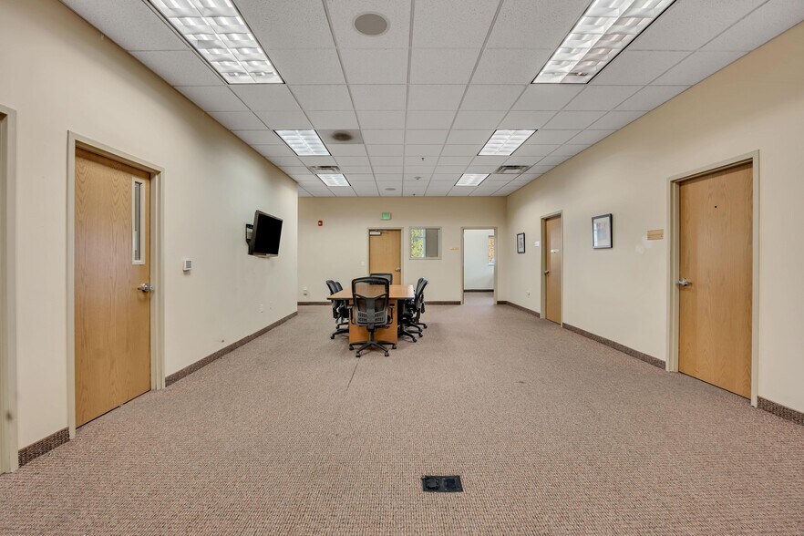 More Photos Of 3465 W 1500 S, Salt Lake City Office For Lease