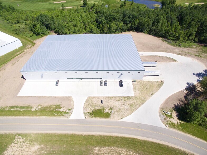 More Photos Of 1060 Commerce Dr, Farwell Manufacturing For Lease