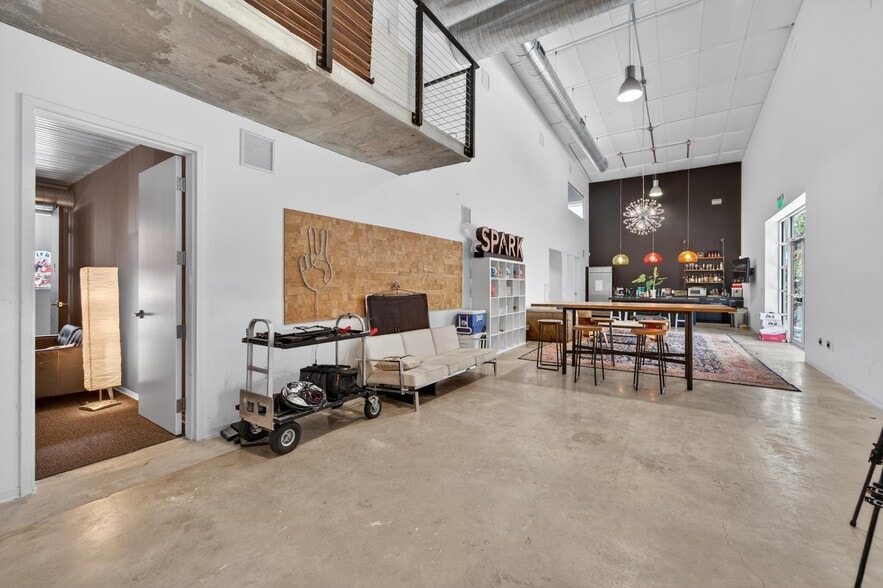 More Photos Of 2309 W Platt St, Tampa Freestanding For Lease