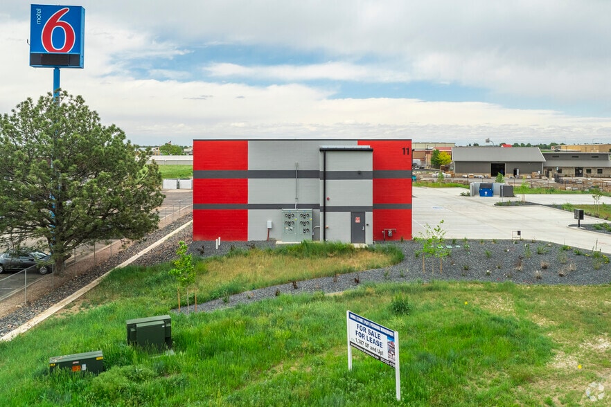 More Photos Of 11 NW Frontage Rd, Fort Collins Showroom For Sale