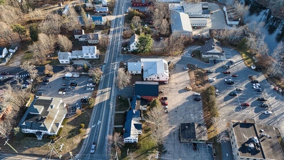 More Photos Of 24 Pleasant St, Conway Office For Sale