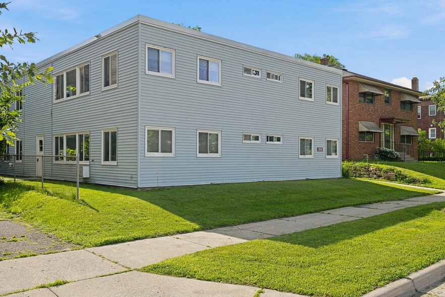 Primary Photo Of 394 Pierce St, Saint Paul Apartments For Sale