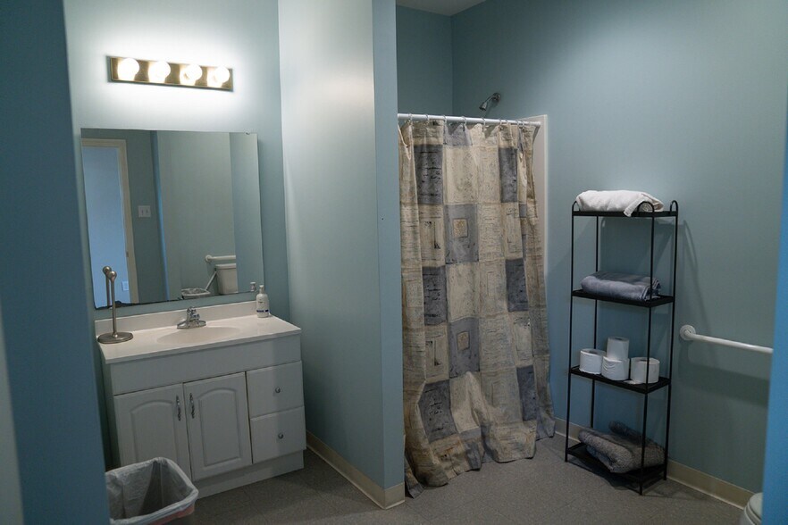 More Photos Of 5726 Root Rd, Spring Office Residential For Sale