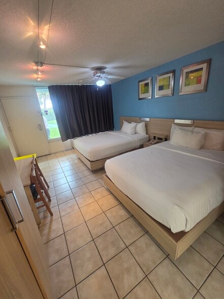 More Photos Of 2261 E Irlo Bronson Memorial Hwy, Kissimmee Hotel For Sale