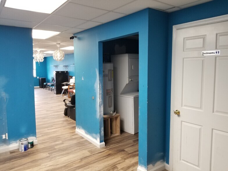 More Photos Of 4700 Stamp Rd, Marlow Heights General Retail For Lease