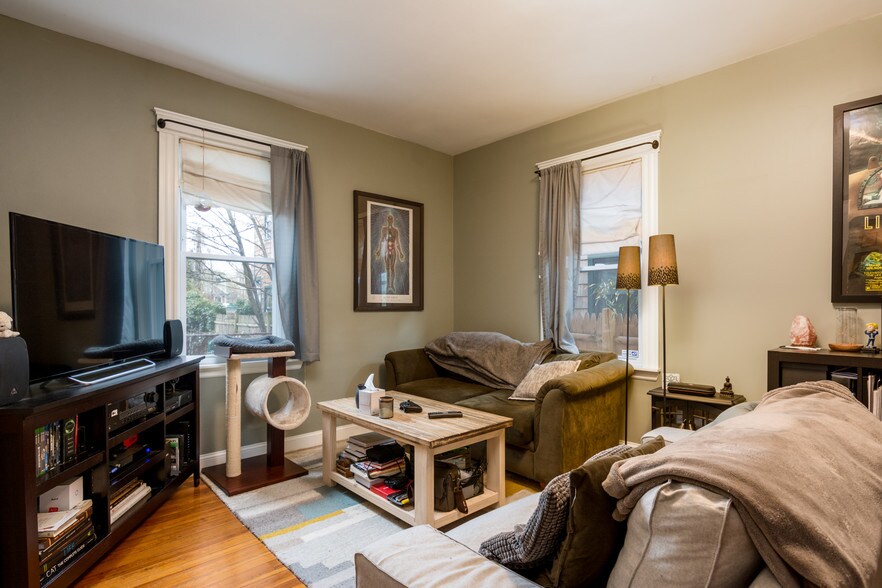 More Photos Of 31 Tremont St, Cambridge Apartments For Sale