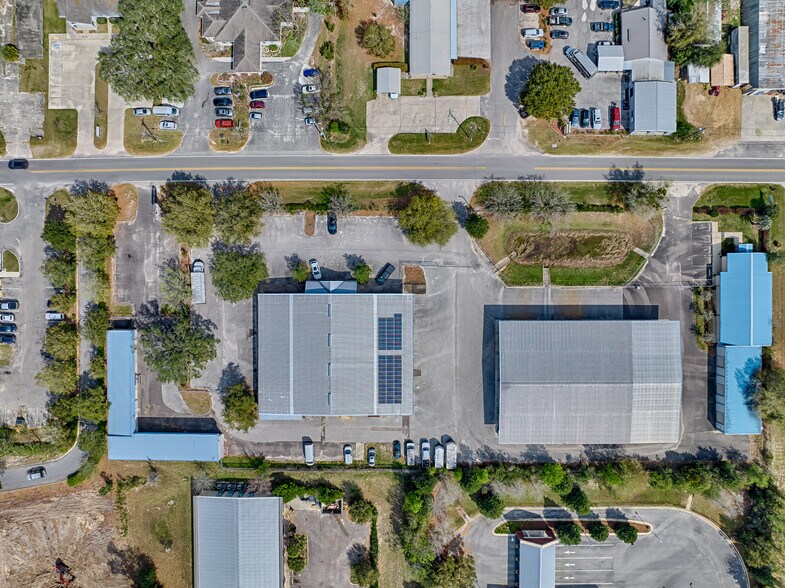 More Photos Of 200 NE Commercial Cir, Keystone Heights Unknown For Lease