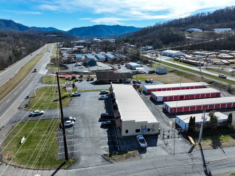 More Photos Of 1201 Highway 19E, Elizabethton Storefront Retail Office For Sale