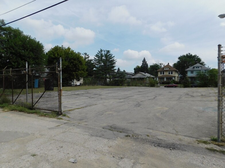 More Photos Of 4110 E New York St, Indianapolis Religious Facility For Sale