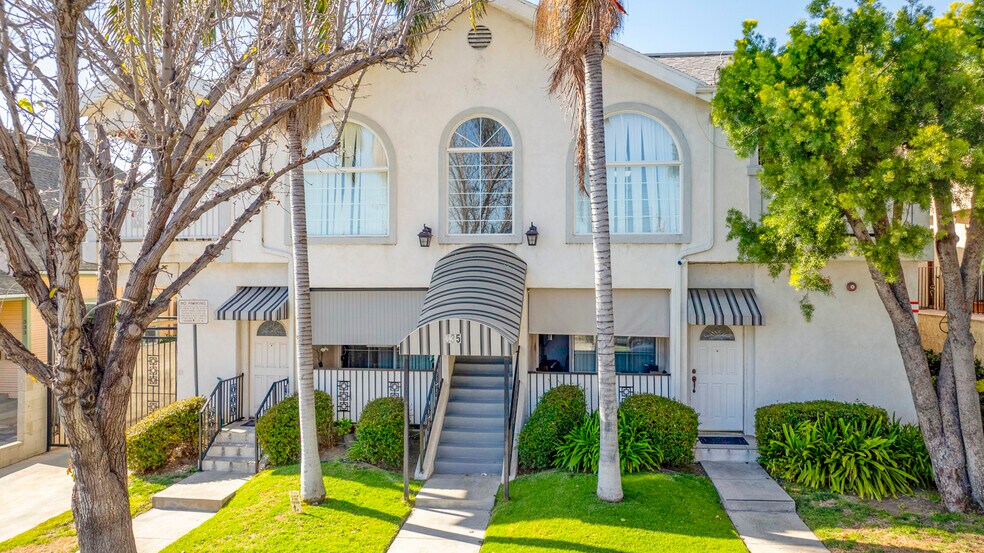 More Photos Of 335-337 E Providencia Ave, Burbank Apartments For Sale