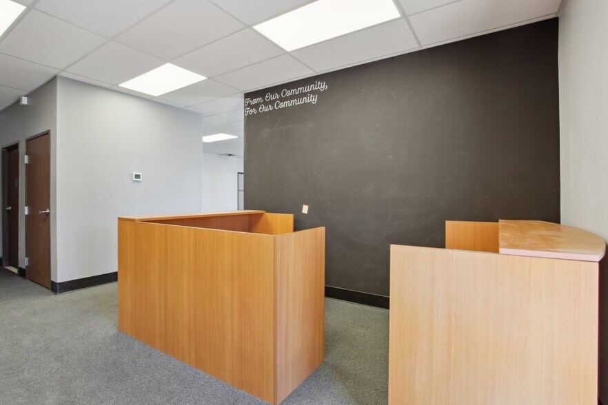 More Photos Of 5961-5975 Broadway, Denver Warehouse For Lease