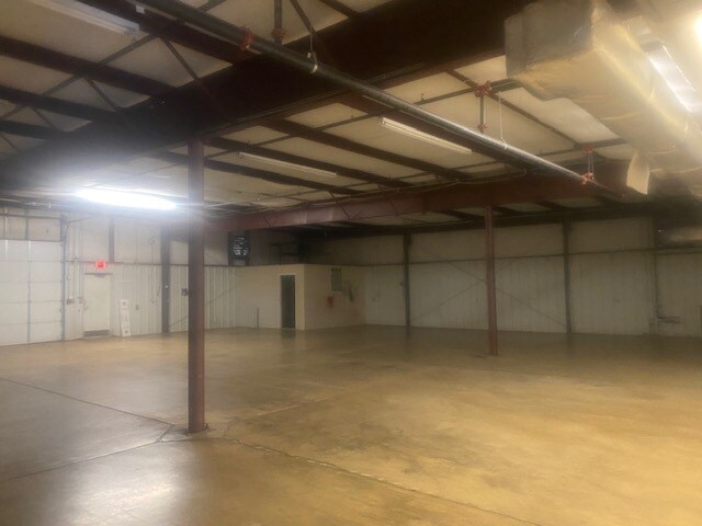 More Photos Of 100 Westside Dr, Asheville Warehouse For Lease