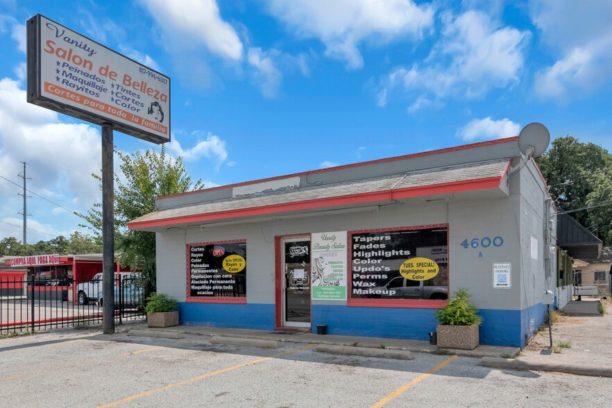 Primary Photo Of 4600 NE 28th St, Haltom City Storefront Retail Office For Sale