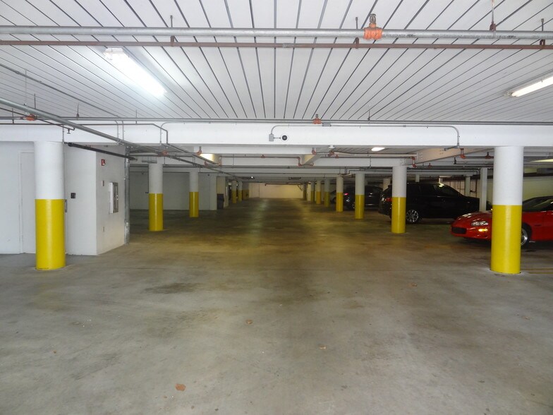 More Photos Of 1501 Corporate Dr, Boynton Beach Coworking Space