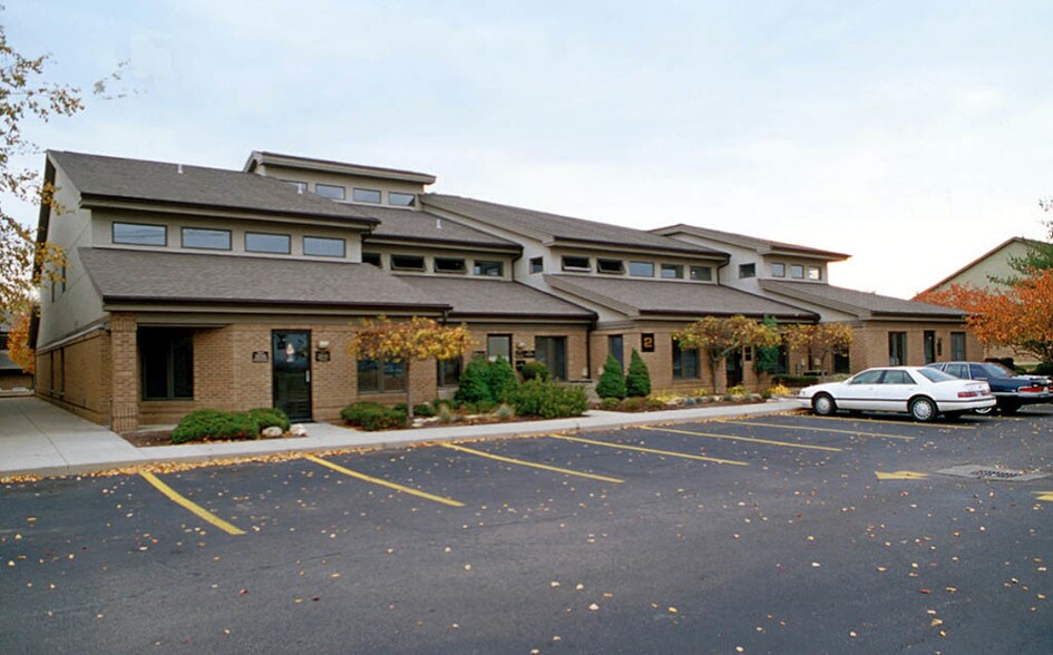 More Photos Of 6804-6838 Loop Rd, Centerville Medical For Sale