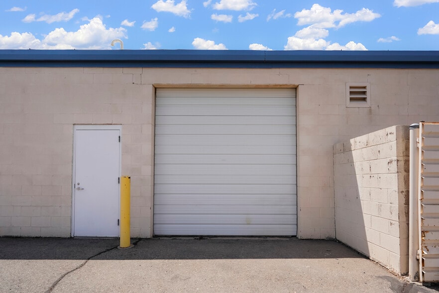 More Photos Of 350-366 Norfolk St, Aurora Light Manufacturing For Sale