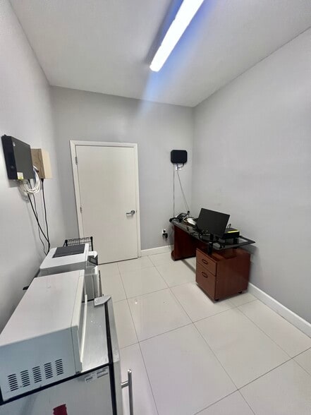 More Photos Of 15420 SW 136th St, Miami General Retail For Sale