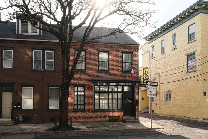 More Photos Of 924 W Walnut St, Allentown Storefront Retail Office For Sale