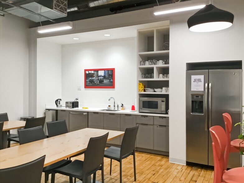 More Photos Of 900 W Randolph St, Chicago Coworking Space