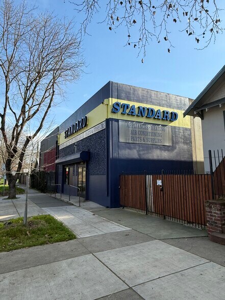 More Photos Of 2416 X St, Sacramento Warehouse For Lease