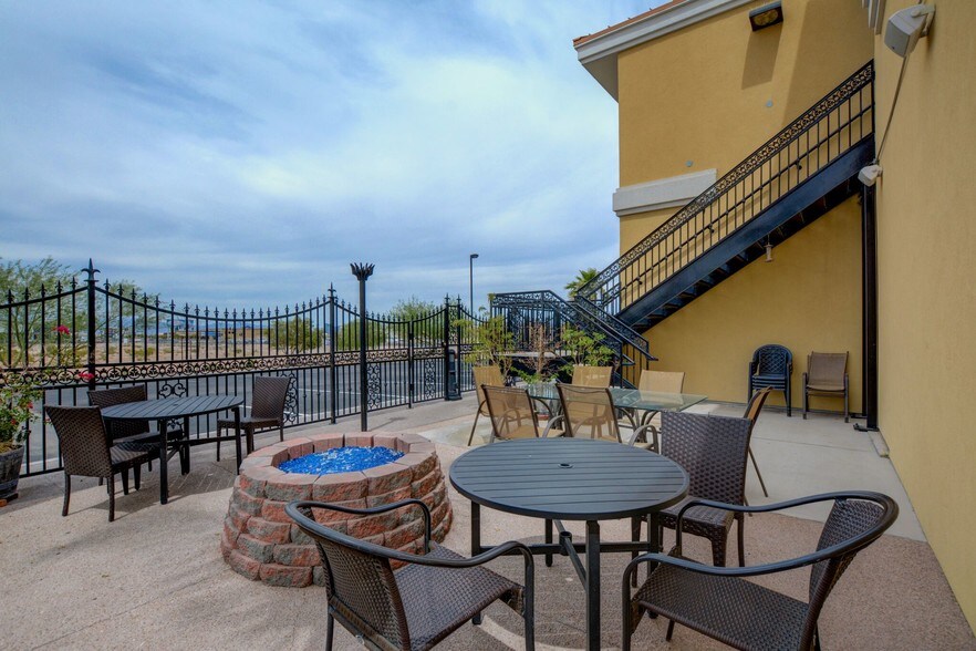 More Photos Of S Decatur Blvd & I-215, Las Vegas Restaurant For Sale