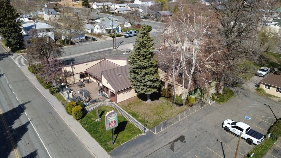More Photos Of 520 N Mount Shasta Blvd, Mount Shasta General Retail For Sale