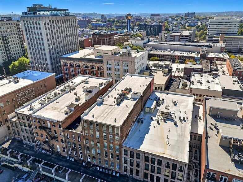 More Photos Of 418 S Gay St, Knoxville Office Residential For Lease