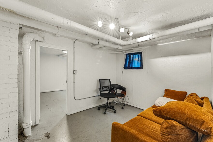 More Photos Of 204 Moran St, Reno Apartments For Sale