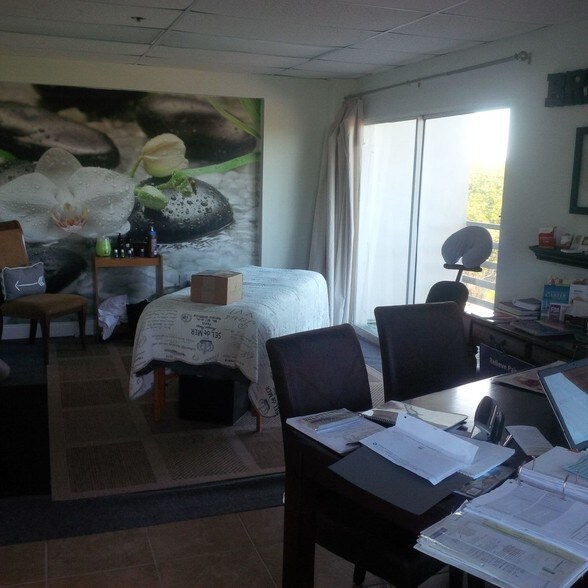 More Photos Of 1460 S McCall Rd, Englewood Medical For Sale
