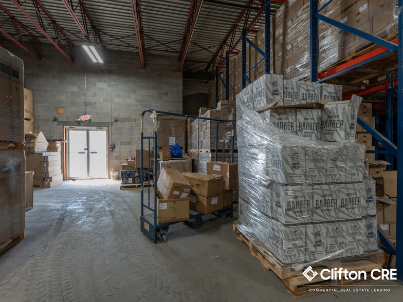 More Photos Of 1 Kero Rd, Carlstadt Showroom For Lease