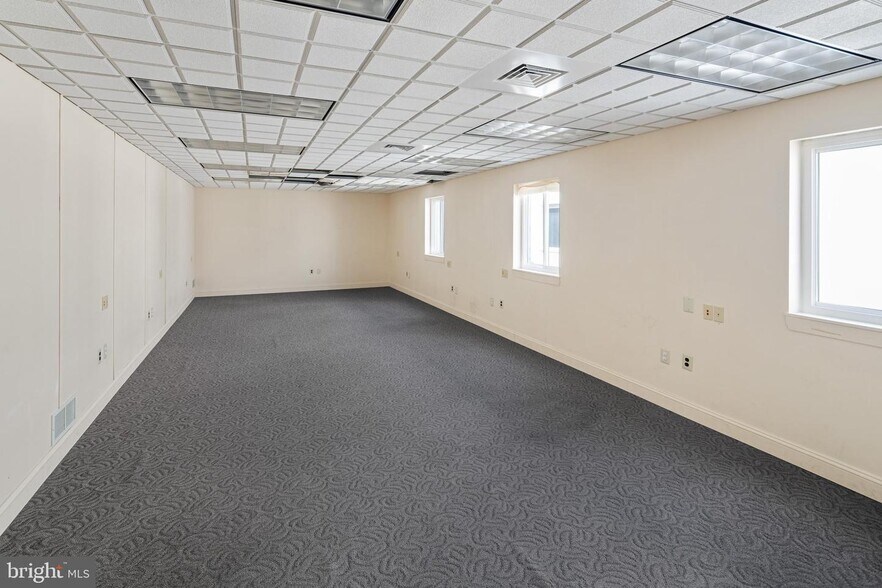 More Photos Of 4095 Ferry Rd, Doylestown Warehouse For Lease