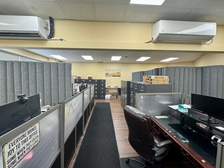 More Photos Of , Brooklyn Unknown For Sale