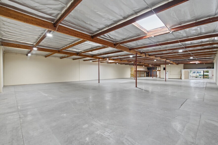 More Photos Of 570 Parrott St, San Jose Warehouse For Lease