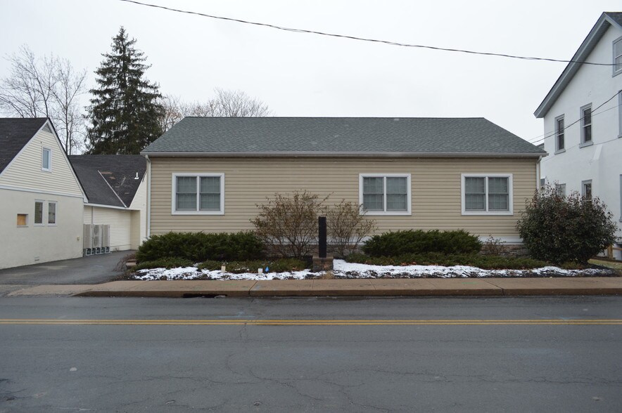 More Photos Of 66 N Main St, Sellersville Medical For Sale
