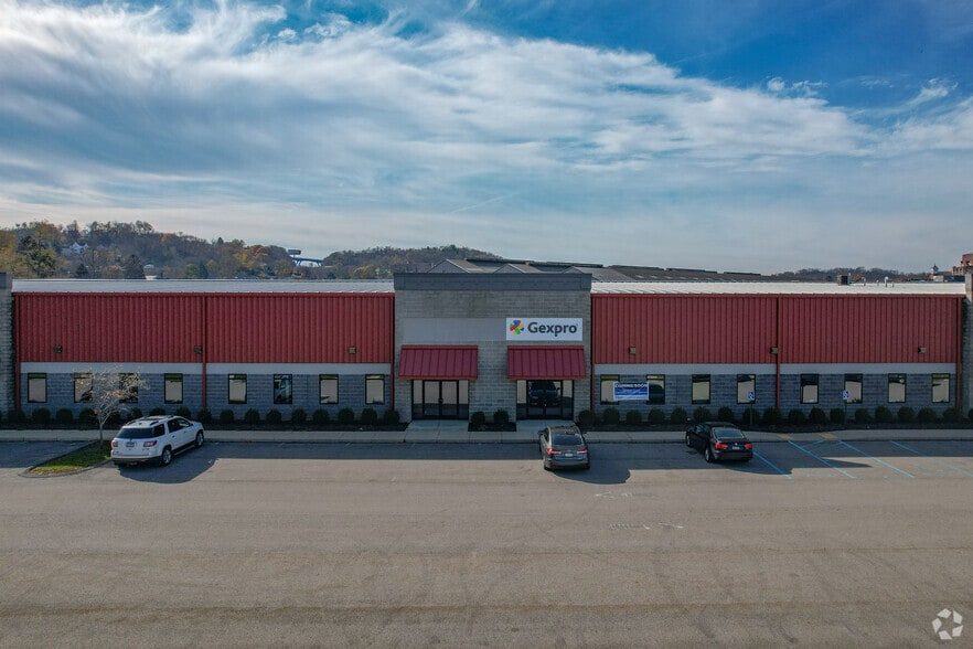 More Photos Of 102 Four Coins Drive Ext, Canonsburg Flex For Lease