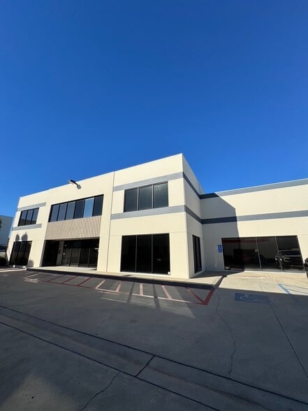 Primary Photo Of 14141 Covello St, Van Nuys Distribution For Lease